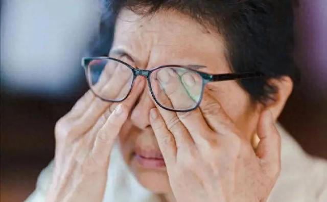 眼睛是“脑梗”的放大镜？调查发现：眼睛若有4种迹象，早去医院